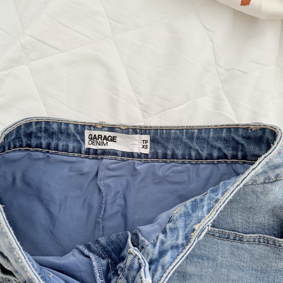 Garage Denim Skort (Category: Skirts) located in Davao. Submitted by aug_amari (Listing ID 1460731152, Image 2). Description: size 25-26 slim! didnt use pa so itll pass as bnew :) helping tags: brandy melville pacsun .