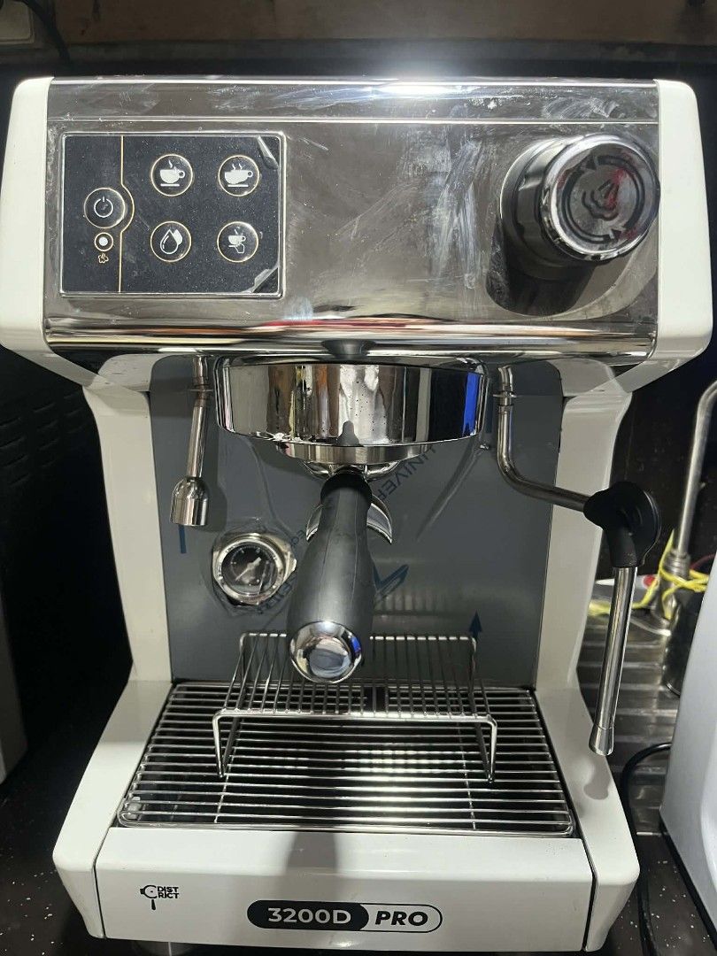 Gemilai 3200D Pro Espresso Machine (Category: Coffee Machines & Makers) located in Manila. Submitted by quiel2 (Listing ID 1460875033, Image 1). Description: - Gemilai 3200D Pro Espresso Machine Used for only 4 months 100% functional – no issues Clean and well-maintained Stored properly since 2023 Occasionally tested to ensure everything remains in excellent working condition Ready to use No original box included *Tamper * Milk pitcher * Cleaning