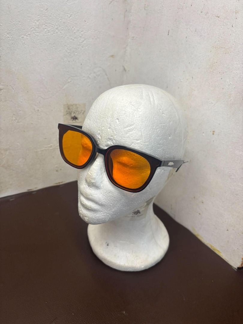 GENTLE MONSTER Lilit Orange (Category: Vision Care) located in Bacoor. Submitted by fafofa (Listing ID 1460850540, Image 2). Description: GENTLE MONSTER Lilit Orange.