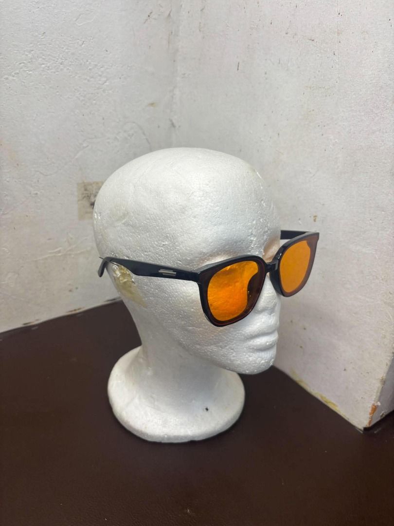 GENTLE MONSTER Lilit Orange (Category: Vision Care) located in Bacoor. Submitted by fafofa (Listing ID 1460850540, Image 3). Description: GENTLE MONSTER Lilit Orange.