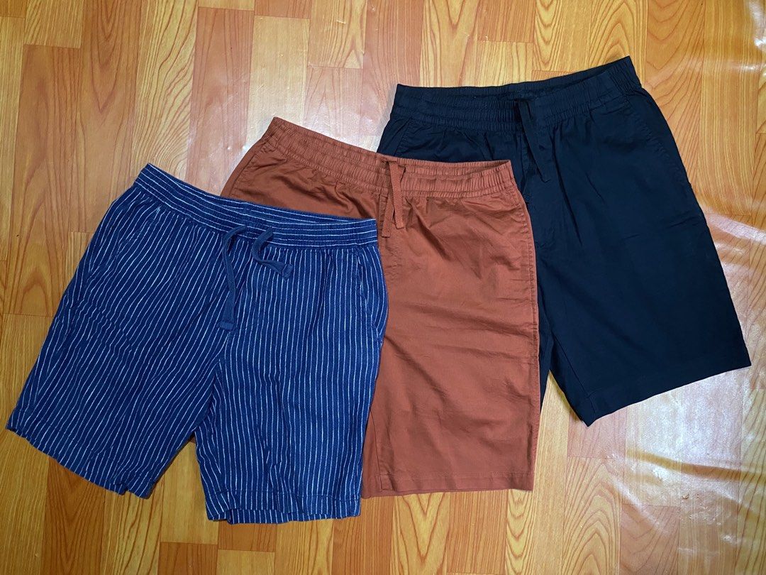 Giordano Uniqlo lativ short (Category: Shorts) located in Cebu City. Submitted by monflor (Listing ID 1460902621, Image 2). Description: Giordano Uniqlo lativ short Size medium Good condition No issue Price each 500.