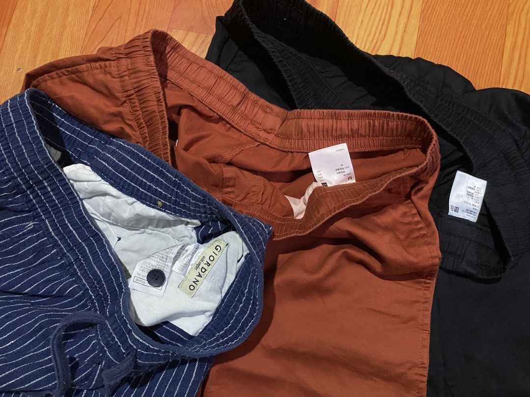 Giordano Uniqlo lativ short (Category: Shorts) located in Cebu City. Submitted by monflor (Listing ID 1460902621, Image 3). Description: Giordano Uniqlo lativ short Size medium Good condition No issue Price each 500.