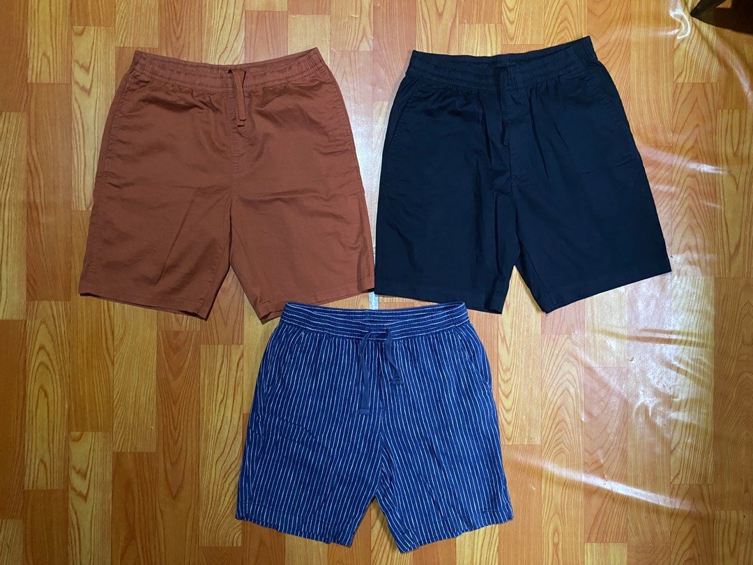 Giordano Uniqlo lativ short (Category: Shorts) located in Cebu City. Submitted by monflor (Listing ID 1460902621, Image 1). Description: Giordano Uniqlo lativ short Size medium Good condition No issue Price each 500.