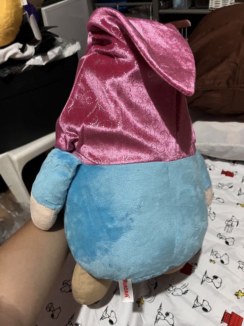 Gnomi big (Category: Plushies & Soft Toys) located in Paranaque City. Submitted by bonsaiart (Listing ID 1460867579, Image 3). Description: Pre owned Good condition Huggable Bulky 980+sf via GCASH or paymaya No to meetup No to cop / cod Shipping via j&t only No breaking of set or bundle.