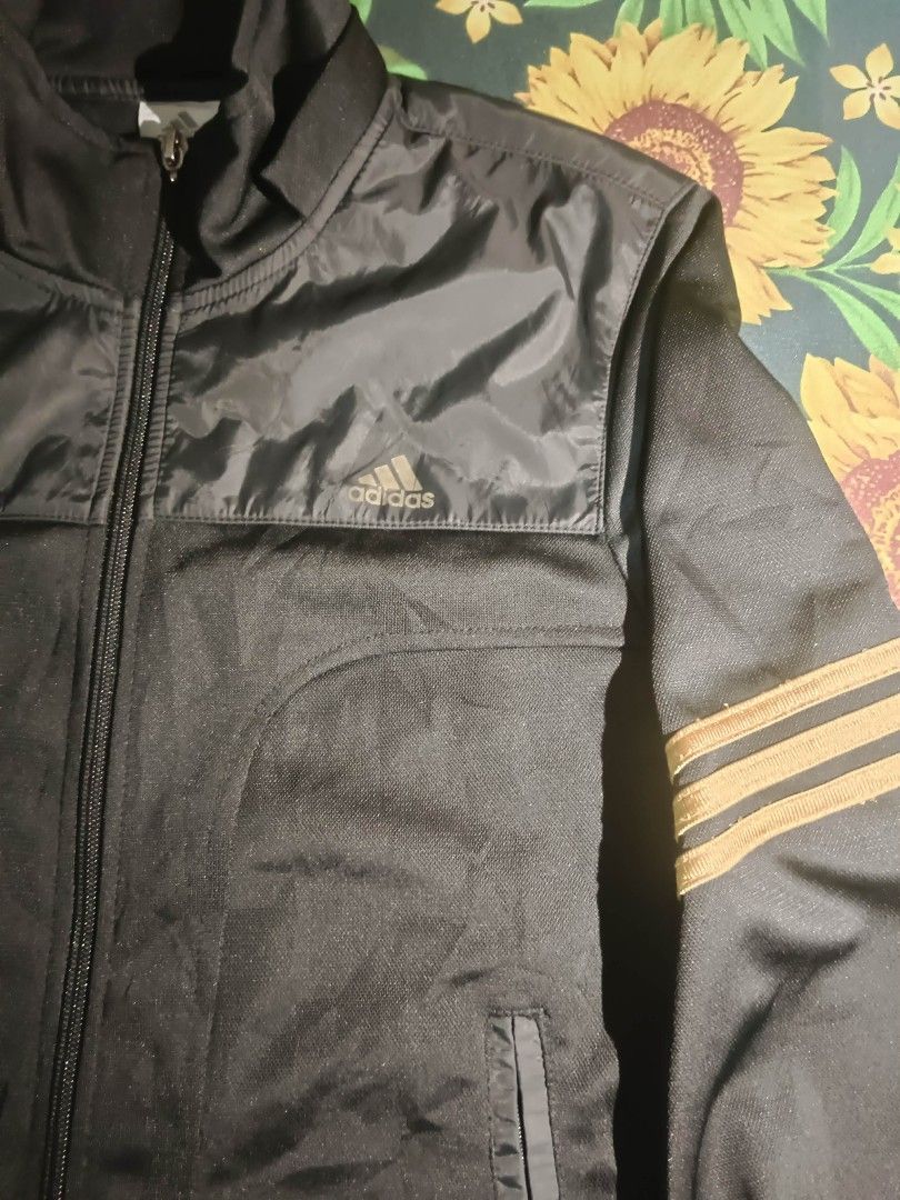 GOLD-ACCENTED ADIDAS TRACK JACKET (Category: Coats, Jackets and Outerwear) located in Aloran. Submitted by axis_core (Listing ID 1460861291, Image 3). Description: check issue at the last picture.