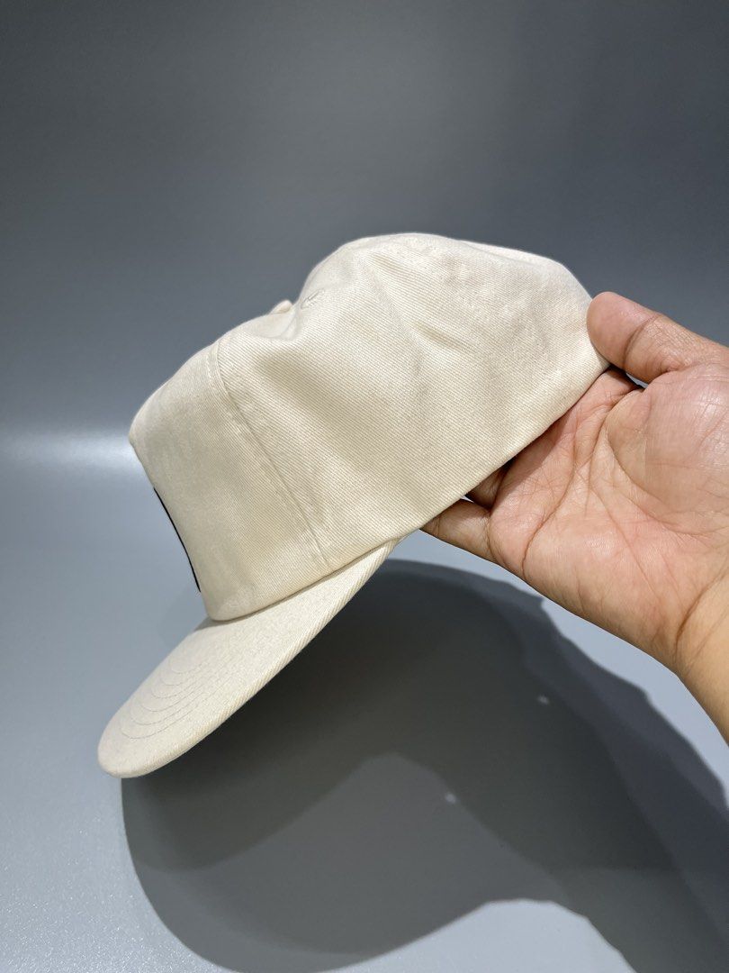 GOLF PANLE SNAPBACK CAP (Category: Caps & Hats) located in Taguig. Submitted by oneday_pickenget (Listing ID 1460715750, Image 3). Description: .