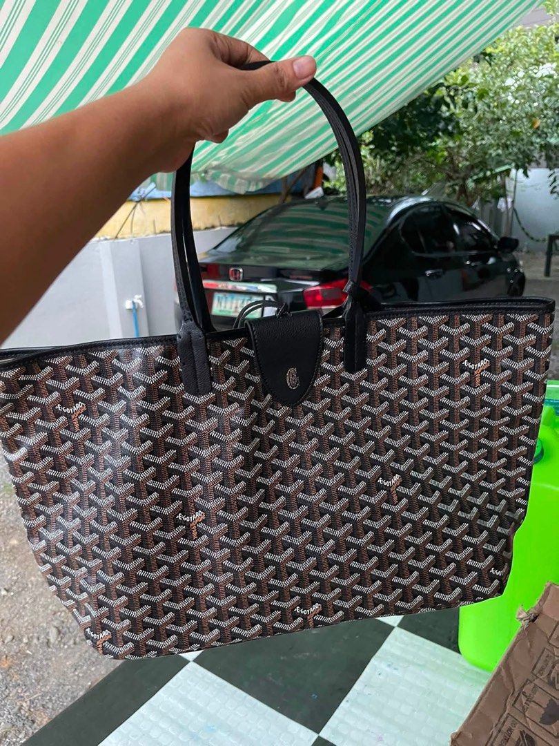 Goyard St. Louis Tote Bag (Category: Luxury Bags & Wallets) located in Manila. Submitted by lenilynloy68852 (Listing ID 1460898662, Image 2). Description: Classic Goyard tote. Iconic monogram print. Leather trim and handles. Spacious interior. Great for everyday use or travel. A timeless piece..