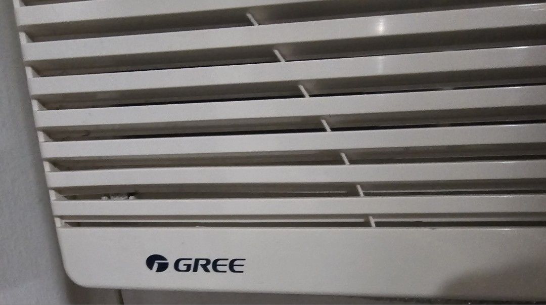 Gree Window Type Air Conditioner KX-45P 2.0 HP (Category: Air Conditioning and Heating) located in Manila. Submitted by popochamp (Listing ID 1460812822, Image 3). Description: - Gree Window Air Conditioner - 2.0 Horsepower (HP) - Excellent working condition - Features thermostat and fan controls - Ideal for cooling any room - Pick up only.