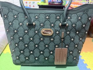 (Category: ) located in . Submitted by sandarah (Listing ID 1460871134, Image 1). Description: .