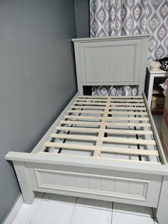 (Category: ) located in . Submitted by myra_sells (Listing ID 1460841335, Image 1). Description: .