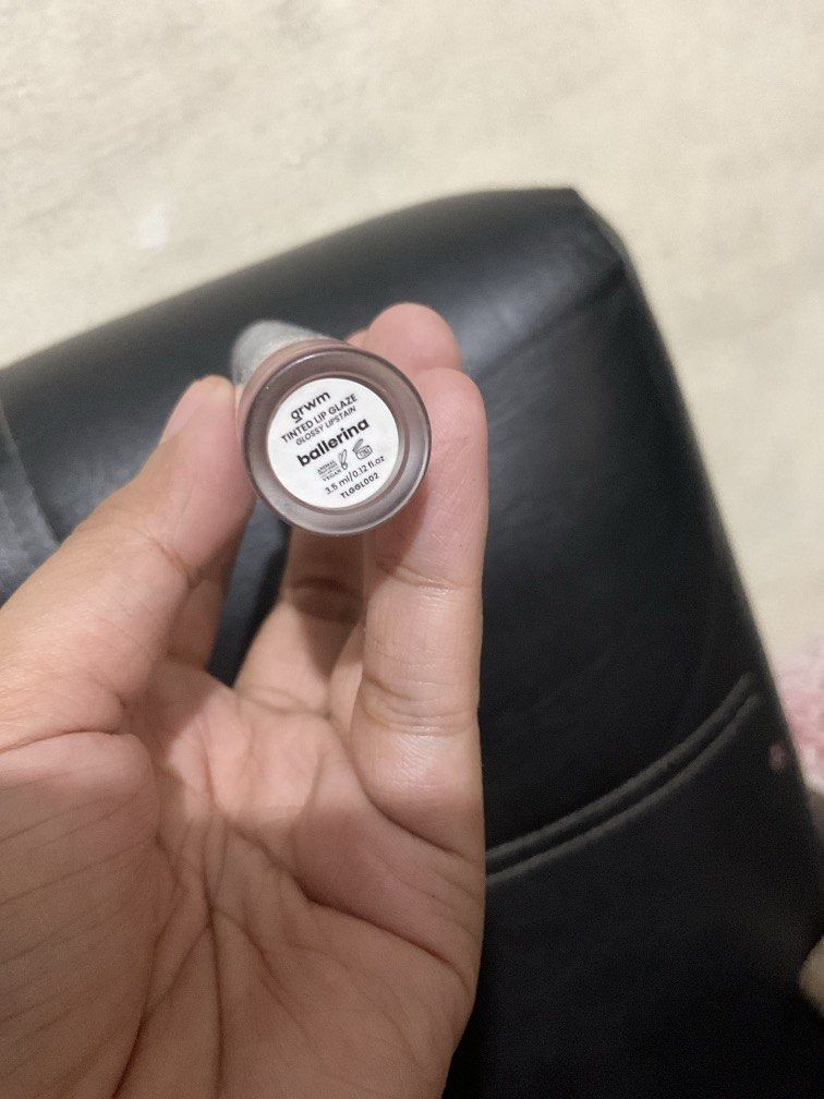 GRWM Tinted Lip Glaze (Category: Makeup) located in Manila. Submitted by avyshelf (Listing ID 1460724231, Image 3). Description: GRWM Tinted Lip Glaze Shade: Ballerina 📍Sampaloc, Manila Payment via: gcash & paymaya MOD: jnt & lalamove Kindly message me to inquire! ☺️.