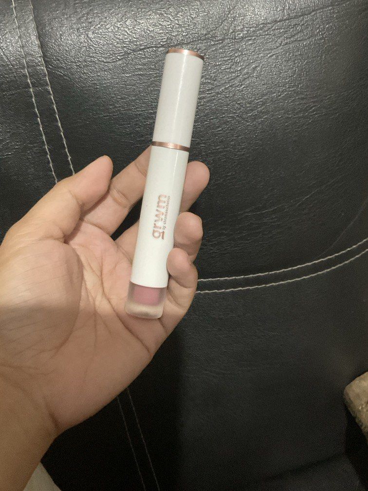 GRWM Tinted Lip Glaze (Category: Makeup) located in Manila. Submitted by avyshelf (Listing ID 1460724231, Image 2). Description: GRWM Tinted Lip Glaze Shade: Ballerina 📍Sampaloc, Manila Payment via: gcash & paymaya MOD: jnt & lalamove Kindly message me to inquire! ☺️.