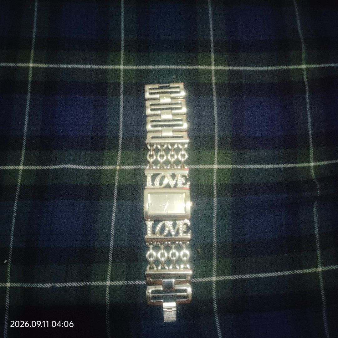 Guess "LOVE" Bangle Watch (Category: Women's Watches) located in Quezon City. Submitted by goldenhorse_fa13c2 (Listing ID 1460916406, Image 2). Description: - Authentic Guess watch - Band features 'LOVE' spelled out in sparkling rhinestones - Elegant rectangular watch face - Comes with its original Guess box - A stylish accessory to elevate any outfit Jackpot ka dyan! 3,500 Negotiable!!! > FS: GUESS LOVE Watch Original - Ladies > ✅ Authentic with