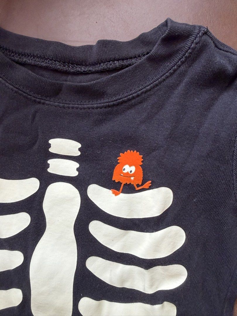 Gymboree Halloween Pajamas size 4 (Category: Babies & Kids Fashion) located in Quezon City. Submitted by zelev (Listing ID 1460729925, Image 2). Description: Gymboree Halloween Pajamas Can be worn as Halloween costume Glow in the dark Size: 4 ( fits 3-4yo) Lightly used No payment, no reservation..