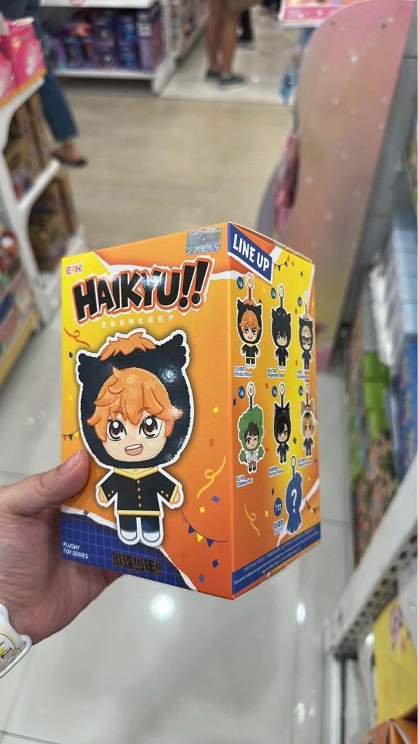 Haikyuu!! Hinata Shoyo Plush Keychain (Category: Plushies & Soft Toys) located in Pasay City. Submitted by wavezkien (Listing ID 1460873873, Image 2). Description: - Box opened at top - Card included - Just bought and opened Sept 5. Never used. - Pay as you order - MOD: Lalamove or Grab shouldered by buyer.