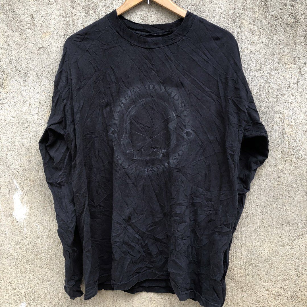 HARLEY DAVIDSON (Category: Coats, Jackets and Outerwear) located in Manila. Submitted by pitogoline94751 (Listing ID 1460846533, Image 1). Description: Vintage Harley Davidson Dimes:22x29 1500.
