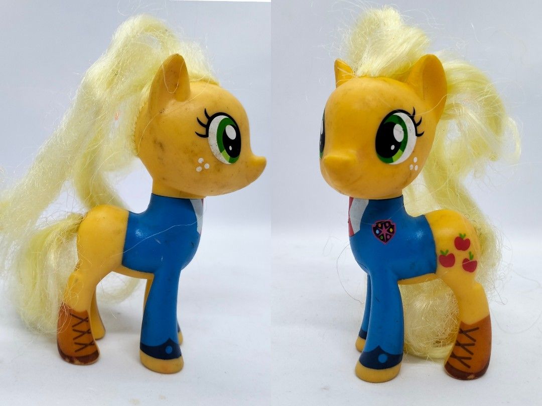 Hasbro My Little Pony Apple Jack (Category: Figurines & Statues) located in Baguio. Submitted by toys_of_yesteryear (Listing ID 1460905046, Image 1). Description: LOCATION: Baguio City PRICE: posted + sf DESCRIPTION: 👉 All authentic Hasbro Apple Jack Figure. CONDITION: 👉 Used 👉 Item description is subjective so buyers are encouraged to rely on their judgement based on the pictures posted before buying. Actual photos posted. 👉 SOLD AS IS, what