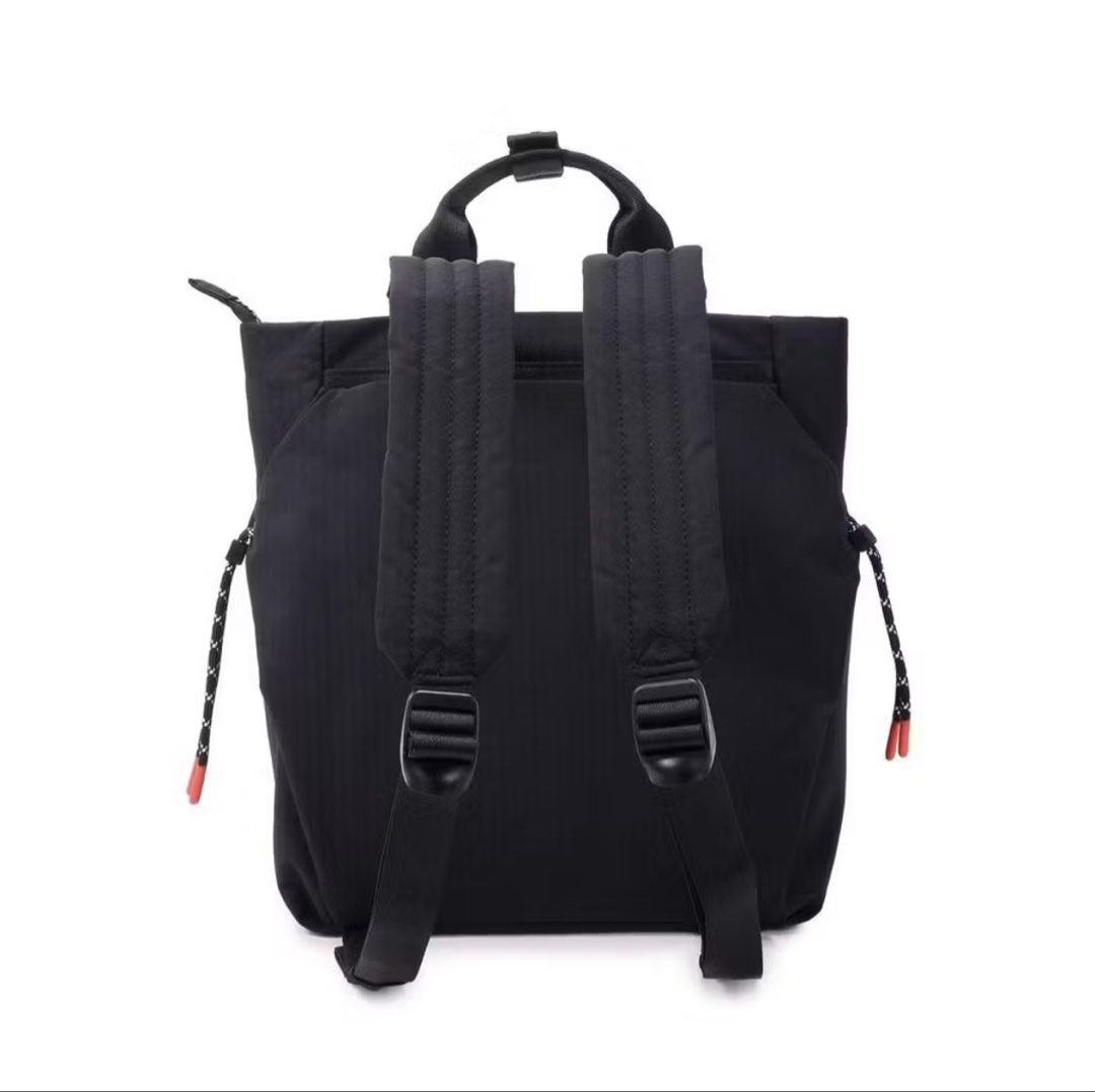 SOLD (Category: Backpacks) located in Cainta. Submitted by cubic01 (Listing ID 1460914749, Image 3). Description: Pick up at brookside Cainta.