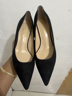 (Category: ) located in . Submitted by thriftshoesapparatus (Listing ID 1460868416, Image 1). Description: .