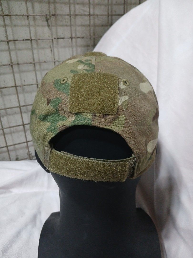 Helikon-Tex Cap (Category: Caps & Hats) located in La Trinidad. Submitted by dashopperist (Listing ID 1460764009, Image 3). Description: - Helikon-Tex Logo Cap - Authentic Multicam pattern - Features unique chameleon embroidery on the front - Adjustable strap at the back for a customized fit - Versatile for outdoor adventures or everyday casual style - One size fits most.