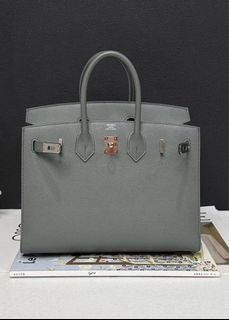 （分類：）位於 。 由 bellize.luxury 提交（商品編號 1460775578，圖片 1）。簡介： 。