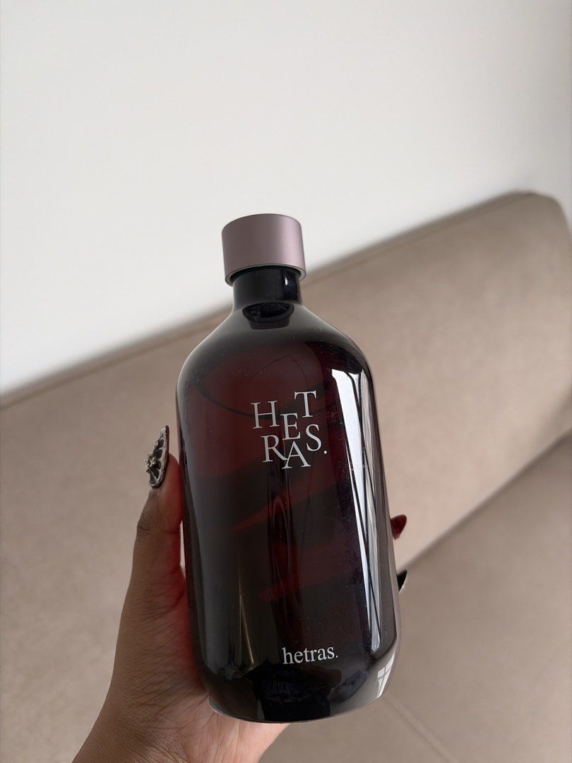 Hetras Diffuser 500ml (Category: Home Fragrance) located in Kuala Lumpur. Submitted by nrnr0707 (Listing ID 1460816644, Image 1). Description: Hetras - bought in Korea Scent: Grapefruit Size: 500ml New!!! Price doesn’t include pos.