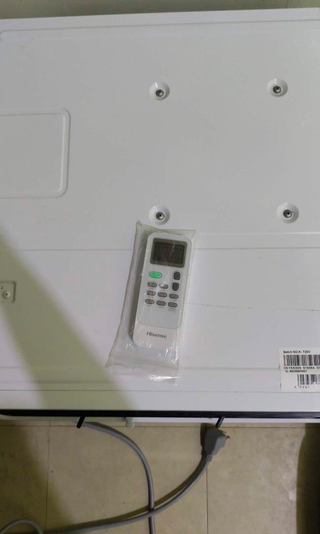 Hisense Window-Type Inverter Aircon (Category: Air Conditioning and Heating) located in Manila. Submitted by ethelalyssaa_cat (Listing ID 1460840717, Image 3). Description: Selling price is negotiable, but reasonable offers only. •Only used for 3 months •Warranty papers available •No issue •Location: Mandaluyong City 📩Message me if interested!.