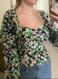 (Category: ) located in . Submitted by kel.sells (Listing ID 1460853212, Image 1). Description: .