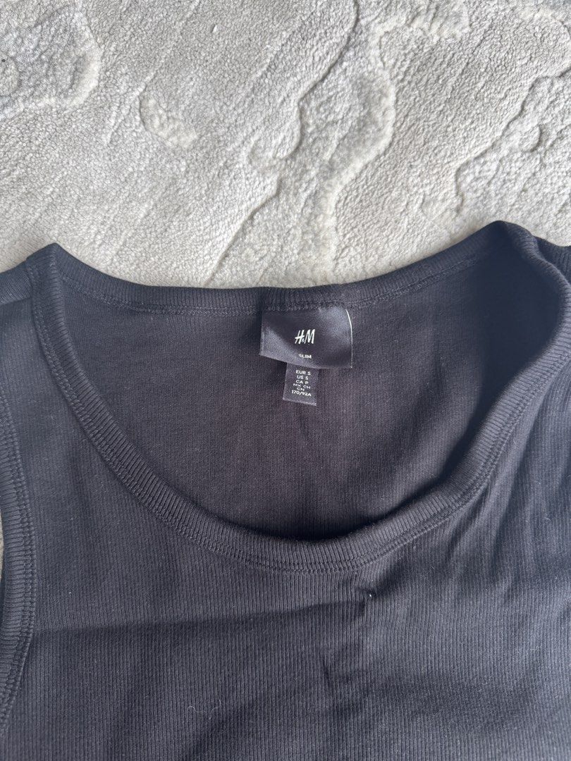 HM Cotton Tank Top (Category: Tshirts & Polo Shirts ) located in Manila. Submitted by handoverfist (Listing ID 1460754798, Image 2). Description: .