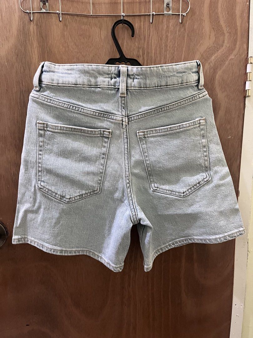 H&M high waist shorts (Category: Shorts) located in Manila. Submitted by vash_tia (Listing ID 1460916195, Image 2). Description: brand new with tags size US 2 details on the last photo rfs wrong size .