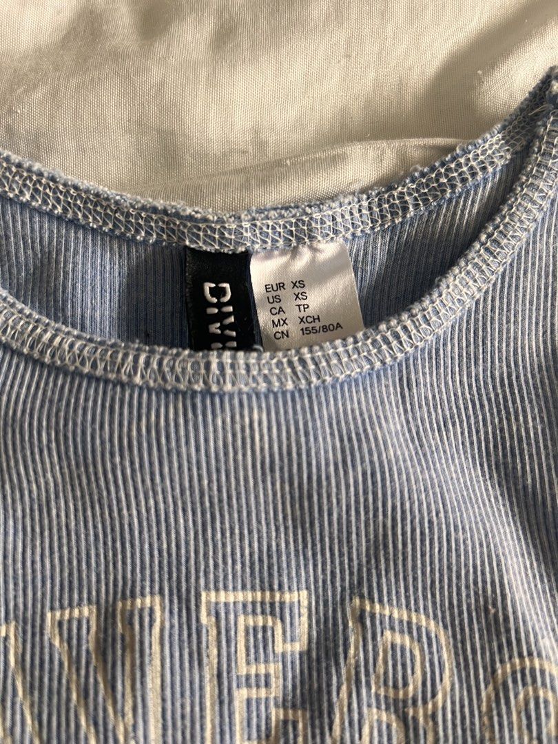 H&M Light Blue Long Graphic Ribbed Tank Top (Category: Sleeveless) located in Taguig. Submitted by gingerderp (Listing ID 1460727751, Image 2). Description: Cutest pop of color and perfect for the weather! Grab it now 🩵 .