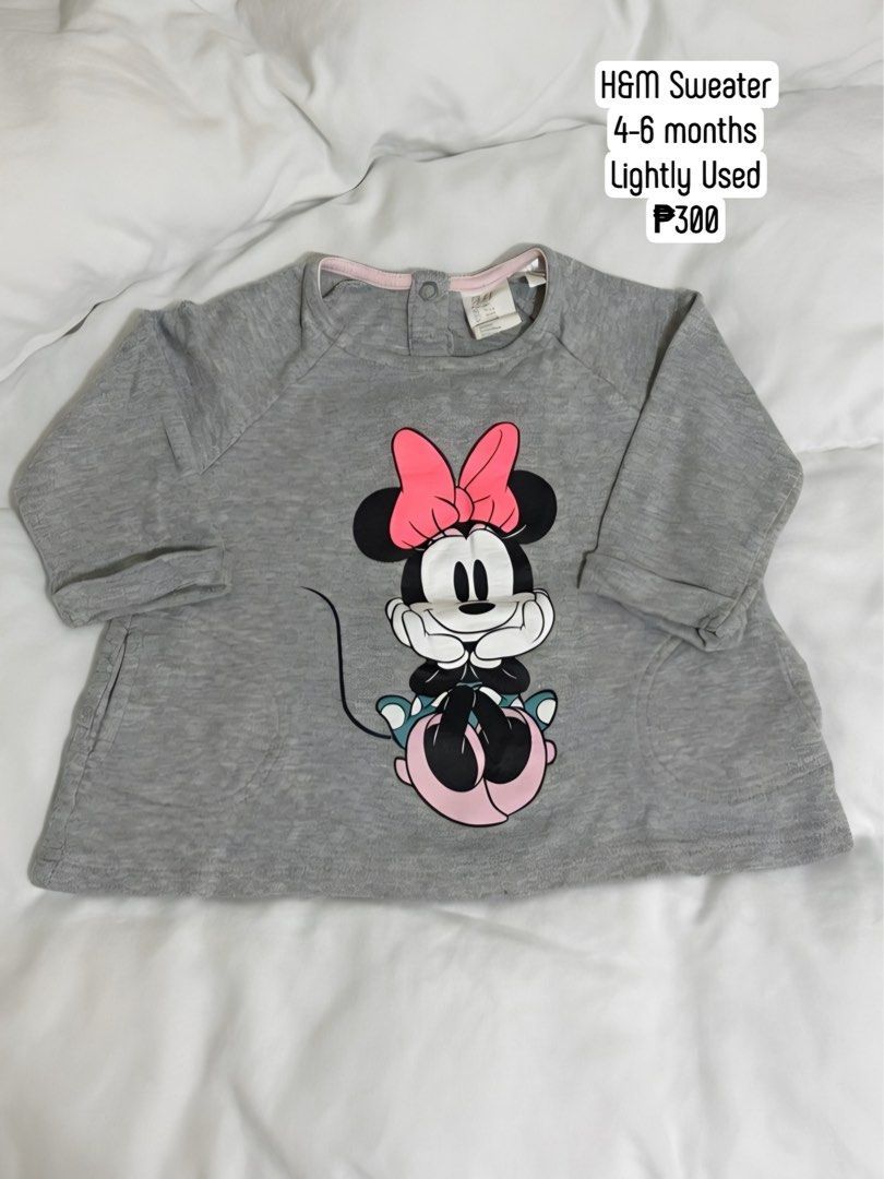 H&M Minnie Mouse Sweater 4-6 Months (Category: Babies & Kids Fashion) located in Makati City. Submitted by max_lilo (Listing ID 1460719477, Image 1). Description: - Grey H&M sweater - Size: 4-6 months - Features a cute Minnie Mouse graphic - Condition: Lightly used - Perfect for your little one!.