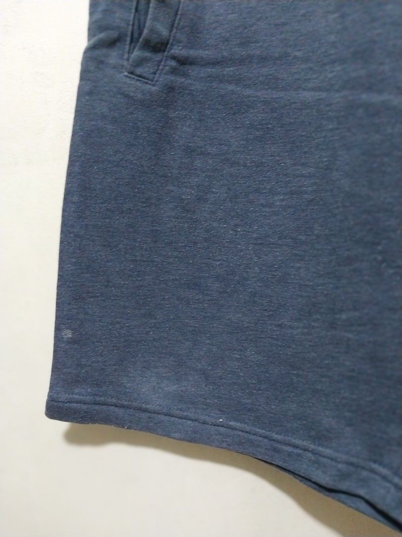 H&M Navy Blue Sweat Shorts with Drawstring (Category: Joggers) located in Manila. Submitted by PrinceDani.Clothing (Listing ID 1460751243, Image 3). Description: h&m jogger shorts Size 34in width 19in length excellent condition .
