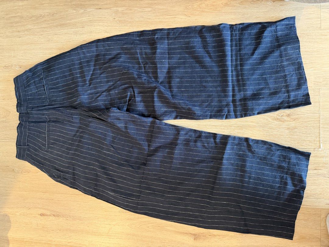H&M Pinstripes Trousers (Category: Other Bottoms) located in Quezon City. Submitted by chanhr (Listing ID 1460716094, Image 2). Description: H&M Trousers Linen Pinstripes Deep blue High waisted US 2 Never worn .