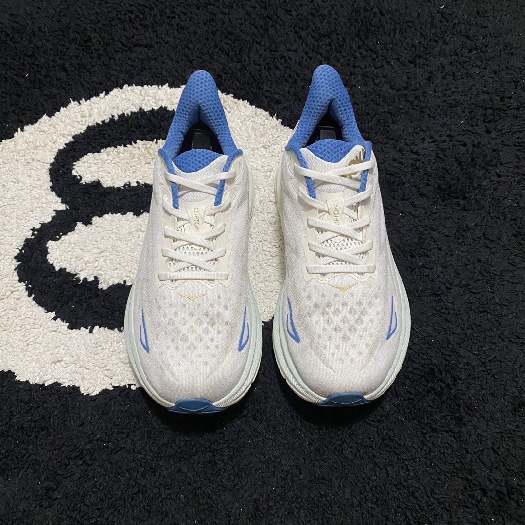 Hoka Clifton 9 (Category: Sneakers) located in Danao, Cebu. Submitted by sneaks_cebu (Listing ID 1460913797, Image 2). Description: Hoka Clifton 9 Size 9us 27cm -tiny scratch Php 1,850.