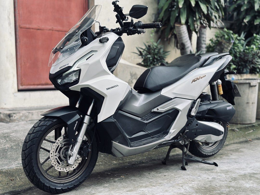 Honda ADV 160 (Category: Motorbikes for Sale) located in Pasig City. Submitted by llanzaron08 (Listing ID 1460770021, Image 2). Description: FOR SALE❗️❗️❗️ 🛵 Honda Adv 160 📂 Model: 2024 ✅Original Complete Documents OR CR ✅Registered 2027 ✅All Stock Engine ✅All Lights Working ✅LTO Plate Reason for selling di na nagagamit. Good running condition. .