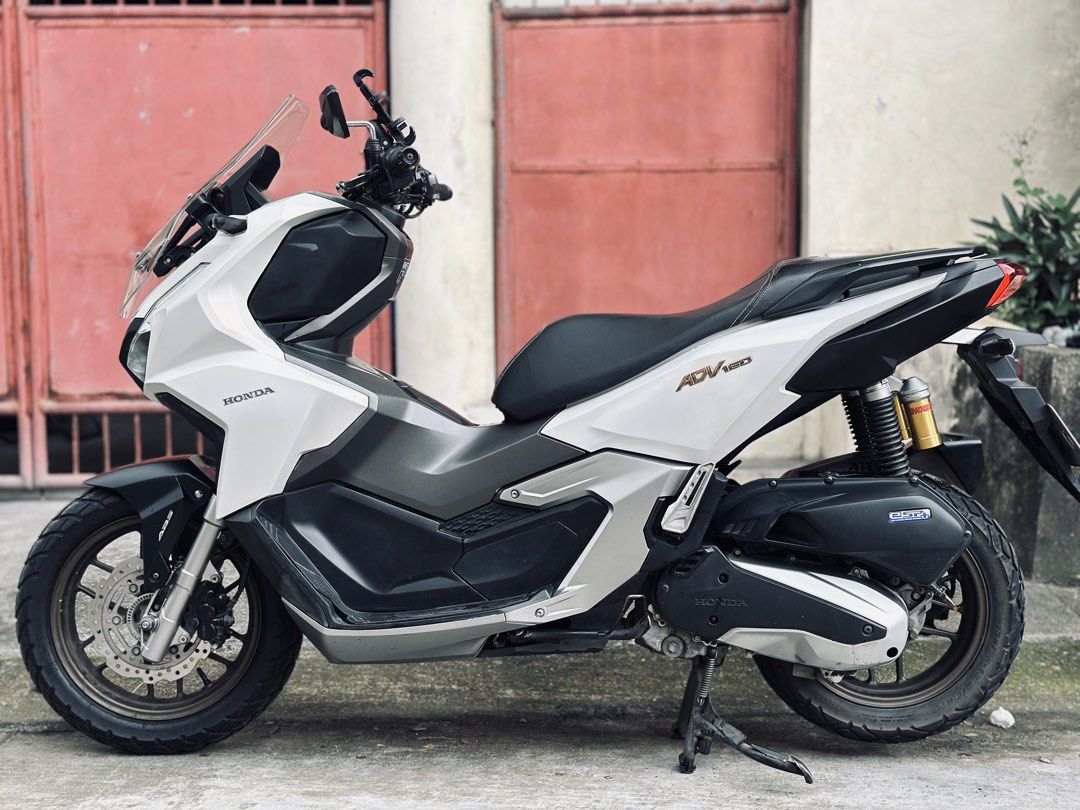 Honda ADV 160 (Category: Motorbikes for Sale) located in Pasig City. Submitted by llanzaron08 (Listing ID 1460770021, Image 1). Description: FOR SALE❗️❗️❗️ 🛵 Honda Adv 160 📂 Model: 2024 ✅Original Complete Documents OR CR ✅Registered 2027 ✅All Stock Engine ✅All Lights Working ✅LTO Plate Reason for selling di na nagagamit. Good running condition. .