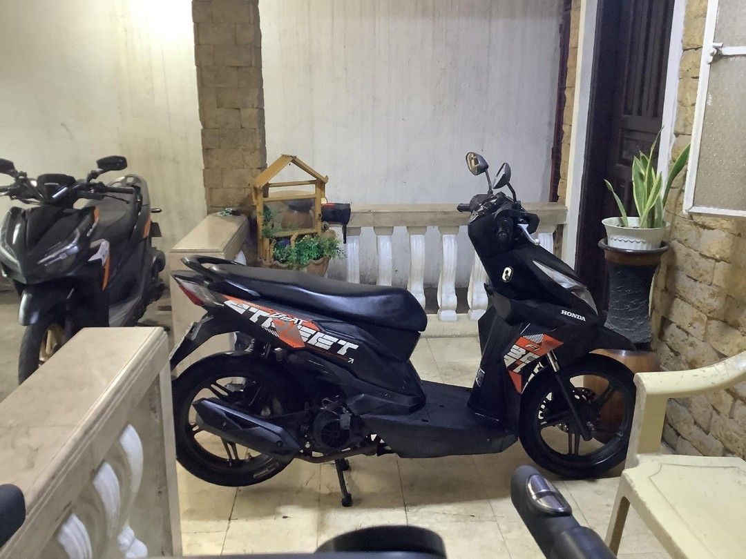 HONDA BEAT (Category: Motorbikes for Sale) located in Antipolo. Submitted by nestoanie (Listing ID 1460785437, Image 3). Description: 📌 HONDA BEAT FOR SALE 📌 ALL STOCK 📌 MAKINIS 📌 SMOOTHNA SMOOTH 📌 REGISTERED UNTIL 2027 📌 MAY PLAKA NA 795 QSP 📌 COMPLETE ORIGINAL O.R C.R 📌 TXT OR CALL NALANG PO 📌 09225238803.