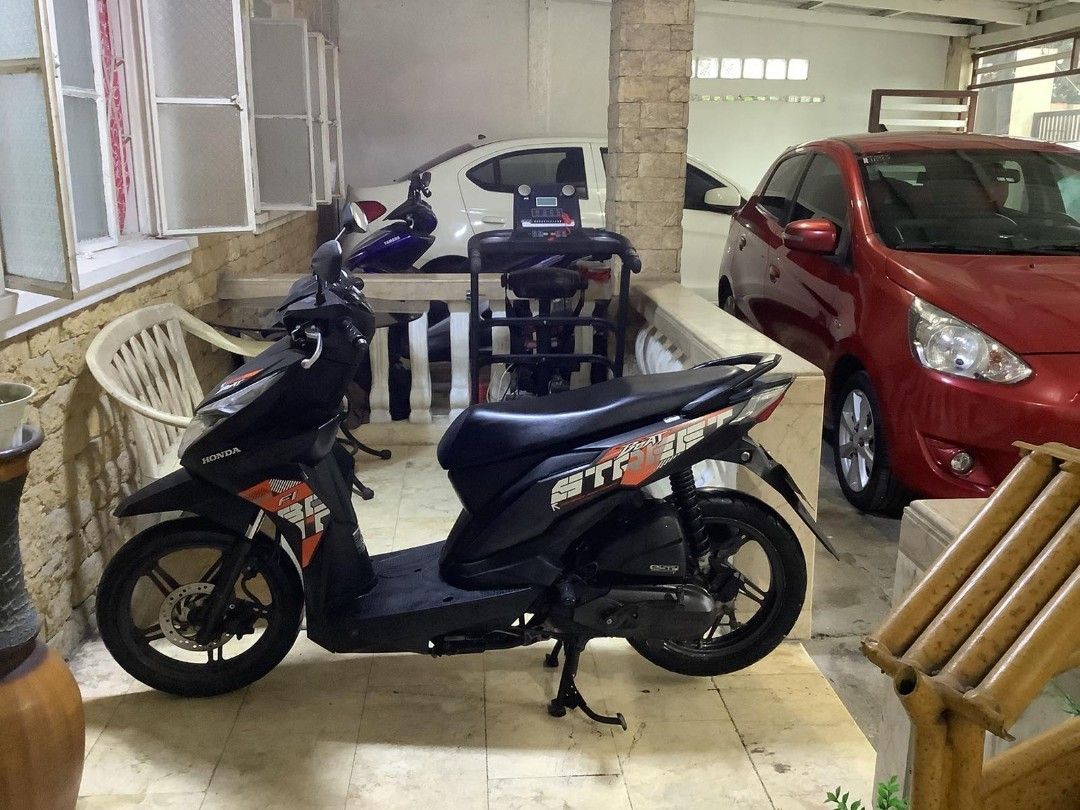 HONDA BEAT (Category: Motorbikes for Sale) located in Antipolo. Submitted by nestoanie (Listing ID 1460785437, Image 1). Description: 📌 HONDA BEAT FOR SALE 📌 ALL STOCK 📌 MAKINIS 📌 SMOOTHNA SMOOTH 📌 REGISTERED UNTIL 2027 📌 MAY PLAKA NA 795 QSP 📌 COMPLETE ORIGINAL O.R C.R 📌 TXT OR CALL NALANG PO 📌 09225238803.