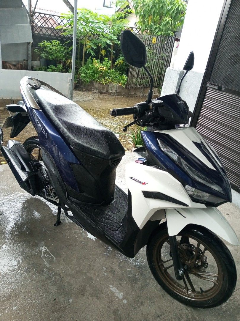 Honda Click 125i Scooter (Category: Motorbikes for Sale) located in Paombong. Submitted by vinzz_2014 (Listing ID 1460727943, Image 1). Description: ✅ For Sale Only – Pick-Up Only (No Meetups) ✅ Sariwa Para sa Maselan! ✅ As-Is-Where-Is Basis – What you see in the pictures is exactly what you’ll Get! Honda Click 125i V3 2025 SE (Blue/white) 3 Years Registered 95% Smoothness – Like New! Only 10k Odo Good Running Condition – Test all you want! All S