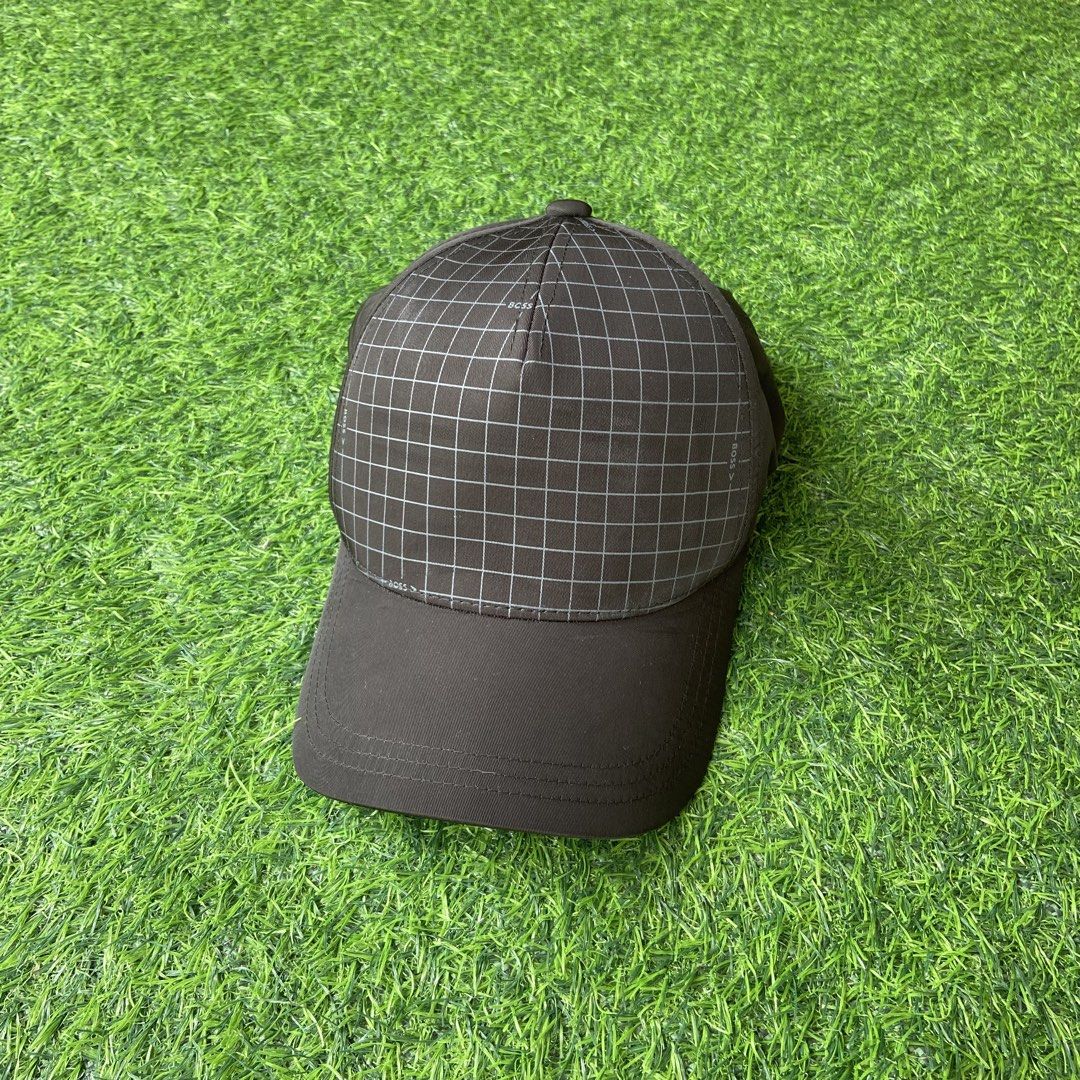 Hugo Boss Sevile Performance 1 Cap (Category: Caps & Hats) located in Davao. Submitted by payts.wruh (Listing ID 1460804735, Image 1). Description: Hugo Boss Sevile Performance 1 Cap one size fits all excellent condition no issue 💌💌💌.