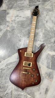 (Category: ) located in . Submitted by joshuakau.guitarnook (Listing ID 1460734045, Image 1). Description: .