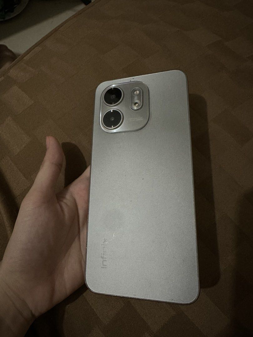 Infinix smart 9 (Category: Android Others) located in Mandaluyong City. Submitted by yannie.mx (Listing ID 1460818573, Image 2). Description: 3gb ram 64gr rom expandable.