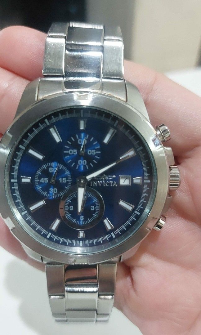 INVICTA Specialty Collection Model No. 19221 (Category: Luxury Watches) located in Valenzuela. Submitted by rass08 (Listing ID 1460751554, Image 2). Description: - Police chronograph watch - Striking blue dial with silver hands and markers - Durable stainless steel band - Multiple subdials for stopwatch functionality - Versatile for daily wear or evening events - Feel free to ask any questions!.