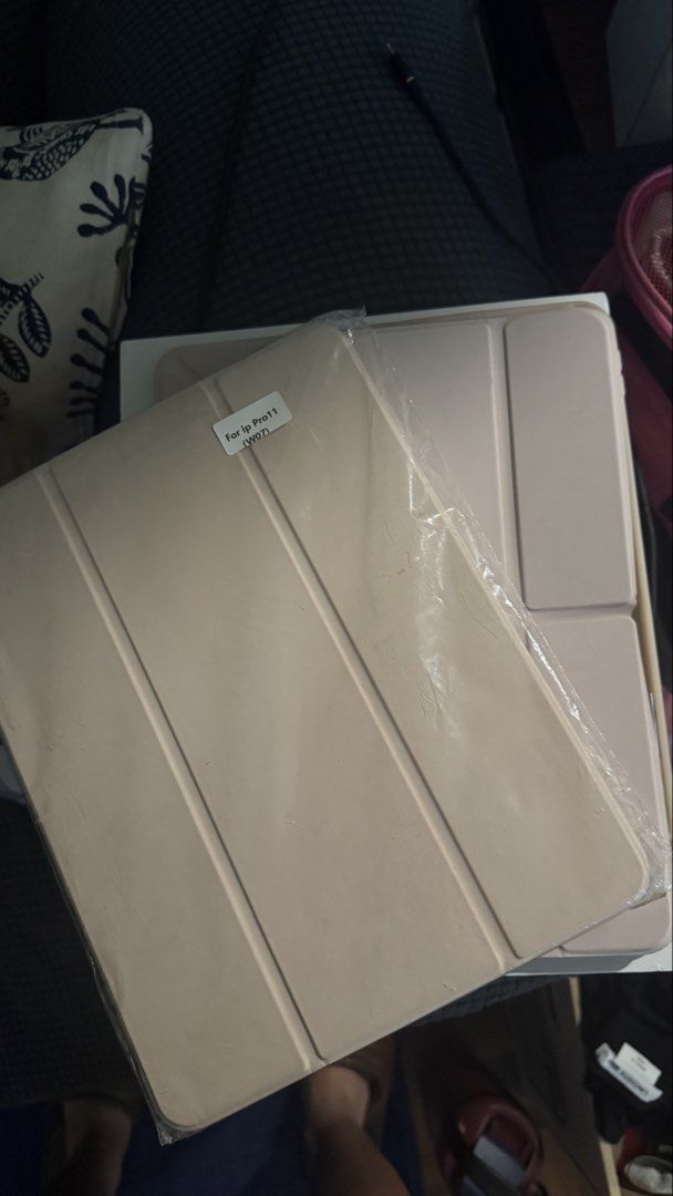 IPAD Pro 11 Case (Category: iPad) located in Quezon City. Submitted by dominiqueboutique_ (Listing ID 1460913830, Image 1). Description: - Specifically designed for iPad Pro 11 - Sleek and modern aesthetic - Offers protection for your device - FREE Y fold case but with heavy signs of usage (can be cleaned).