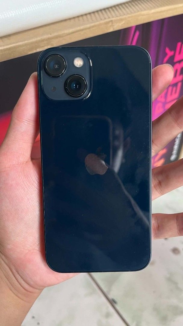 IPHONE 13 (Category: iPhone 13 Series) located in Angono. Submitted by firmalanshane (Listing ID 1460786113, Image 2). Description: Iphone 13 128gb Storage All orignal Parts No History of Repair 84% Batt Health Working Face ID True Tone Unit and Cable only Meet Up Rizal prefer sm angono and sm taytay.