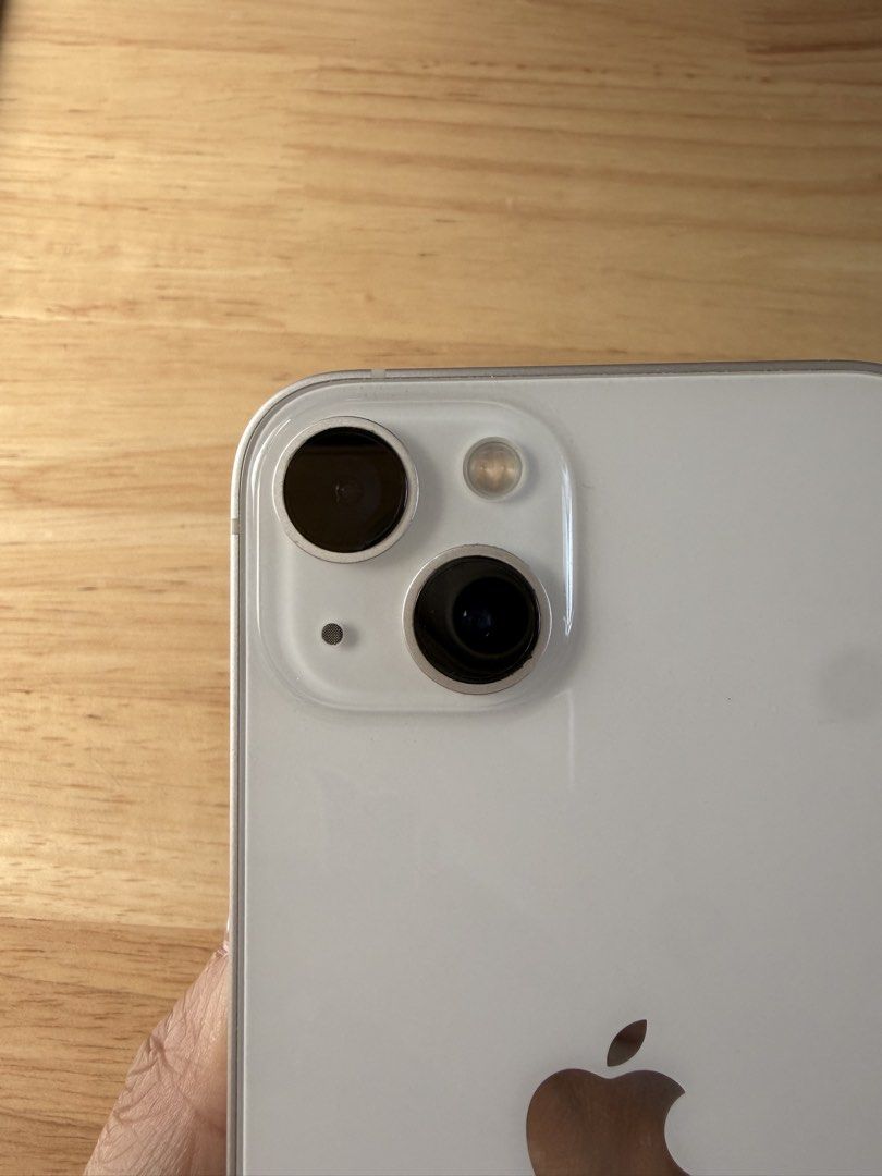 iPhone 13 - US model, 128GB, Starlight （分類：iPhone 13 系列）位於 Hong Kong。 由 ckc5942 提交（商品編號 1460758170，圖片 3）。簡介： iPhone 13 US model (unlocked) 128GB Support 1 nano SIM card + 1 eSIM Scratch free on the display All keys and buttons in good working condition Battery health 73% Charge by MagSafe only。