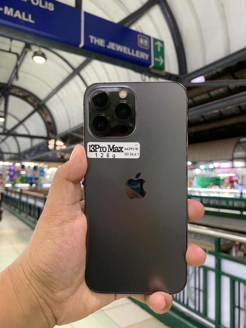 iPhone 13 Pro Max 128GB Factory Unlock No Issue Secondhand (Category: iPhone 13 Series) located in Pasig City. Submitted by FarAndRayShop (Listing ID 1460780876, Image 1). Description: OPEN FOR SWAP/SELLING/BUYING (RFS: Buy and Sell) Price: 27,499 iPhone 13 Pro Max 128GB •FACTORY UNLOCK •NO HIDDEN ISSUES •TEST TO SAWA •Authentic Phone Physical store in Greenhills Shopping Center XD-09 Stall Number Look For Rayray Or Anika NO CASH INSTALLMENT We a