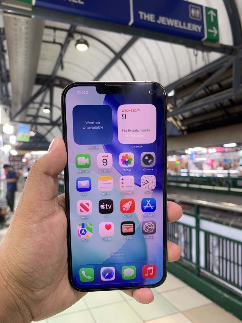 iPhone 13 Pro Max 128GB Factory Unlock No Issue Secondhand (Category: iPhone 13 Series) located in Pasig City. Submitted by FarAndRayShop (Listing ID 1460780876, Image 3). Description: OPEN FOR SWAP/SELLING/BUYING (RFS: Buy and Sell) Price: 27,499 iPhone 13 Pro Max 128GB •FACTORY UNLOCK •NO HIDDEN ISSUES •TEST TO SAWA •Authentic Phone Physical store in Greenhills Shopping Center XD-09 Stall Number Look For Rayray Or Anika NO CASH INSTALLMENT We a