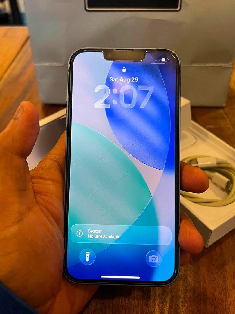 Iphone 14 plus (Category: iPhone 14 Series) located in Naic. Submitted by steeviyboy (Listing ID 1460784479, Image 2). Description: Iphone 14 Plus 128gb 85% battery health Factory unlocked No issue Unli check Unli reset Local variant Inc: box same imei and case only (no cord) Rfs: Need cash Manila loc / lrt meet up .
